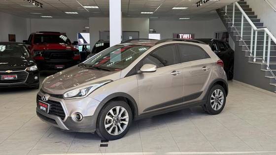 HYUNDAI HB20X 1.6 16V PREMIUM FLEX 4P AUTOMÁTICO HYUNDAI HB20X 1.6 16V PREMIUM FLEX 4P AUTOMÁTICO